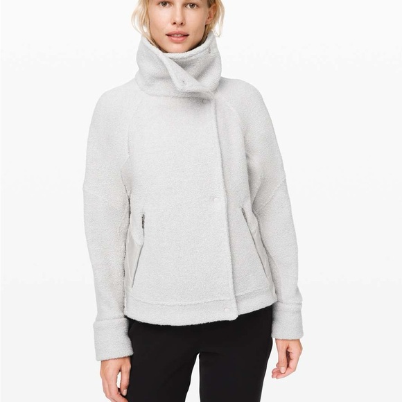 Lululemon Show Me the Sherpa Jacket - Picture 1 of 14